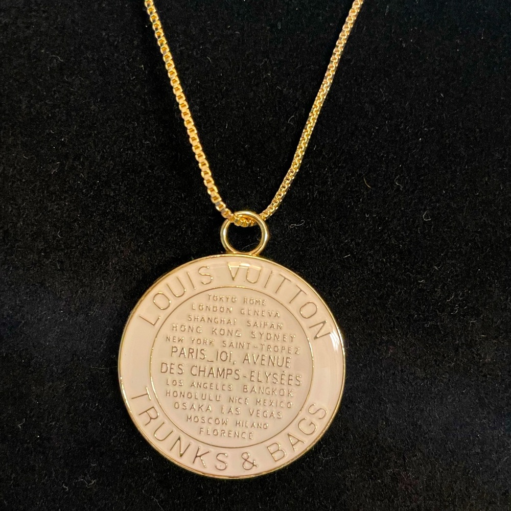 Louis Vuitton Trunk and Bags Pendant Large